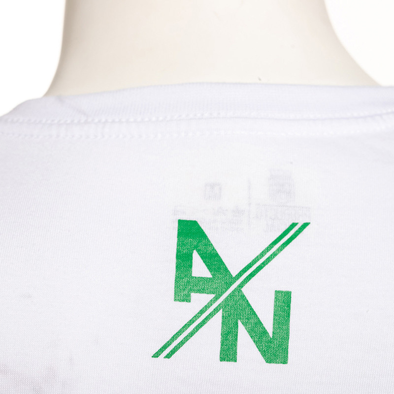 Camiseta niño Nacional Escudo Dibujos Blanca