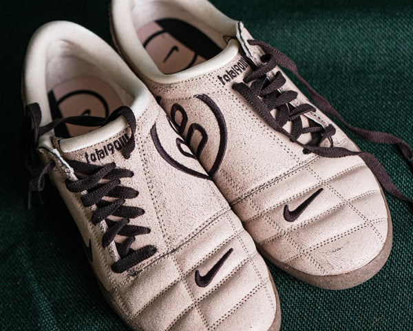 TENIS GUAYO  BLANCO PERLA T90 NIKE 7