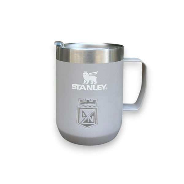 MUG STANLEY GRIS ESCUDO - 8 OZ